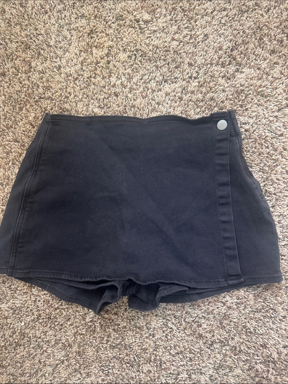 Zenana Outfitters Black High-Waist Skort